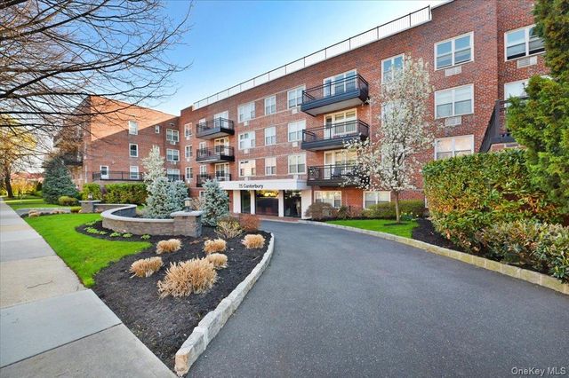 25 CANTERBURY Road 3-H, Great Neck, NY 11021