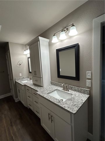 1070 Flat Rock Street, Bentonville, AR 72713