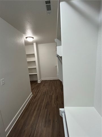 1070 Flat Rock Street, Bentonville, AR 72713