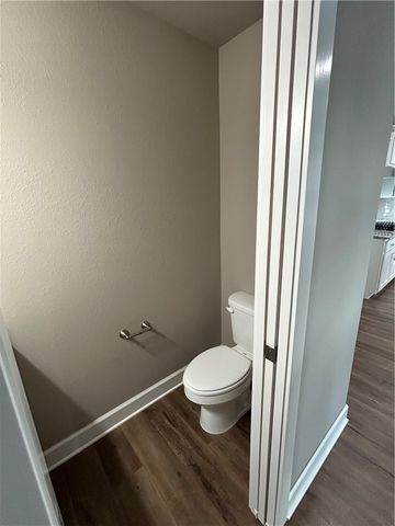 1070 Flat Rock Street, Bentonville, AR 72713