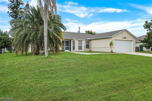 1409 SW 11th PL, Cape Coral, FL 33991