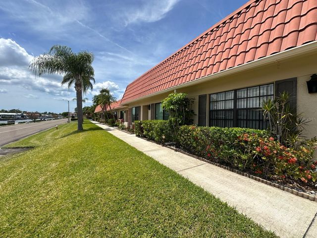 19029 US HIGHWAY 19 N 21F, Clearwater, FL 33764