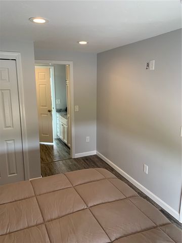 46 Follett Road, Narragansett, RI 02882