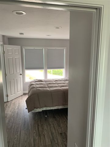 46 Follett Road, Narragansett, RI 02882