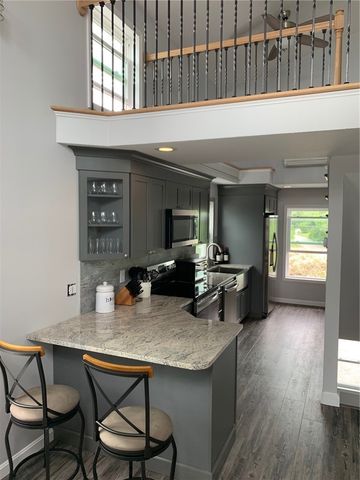 46 Follett Road, Narragansett, RI 02882