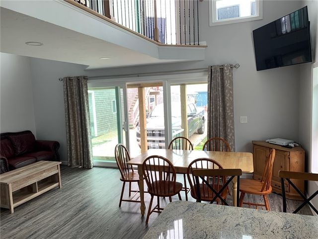 46 Follett Road, Narragansett, RI 02882