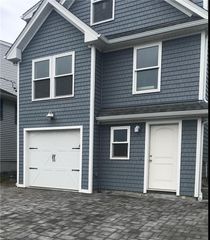 46 Follett Road, Narragansett, RI 02882