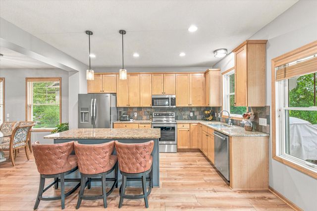 4377 Garden Way N, Hugo, MN 55038