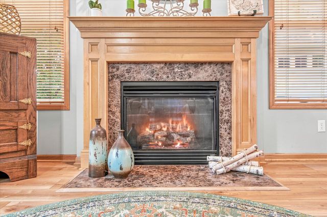 4377 Garden Way N, Hugo, MN 55038
