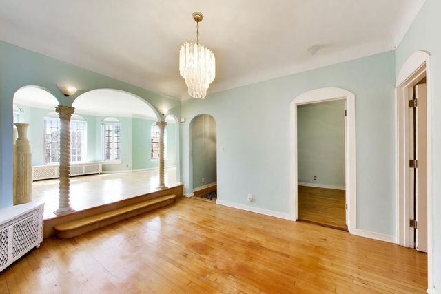 2629 N Troy Street, Chicago, IL 60647