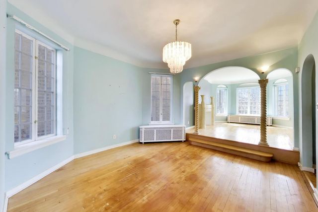 2629 N Troy Street, Chicago, IL 60647