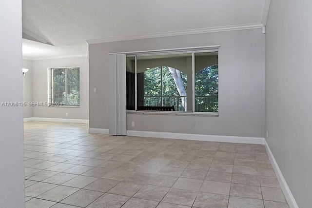 815 W Boynton Beach Boulevard 11-206, Boynton Beach, FL 33426