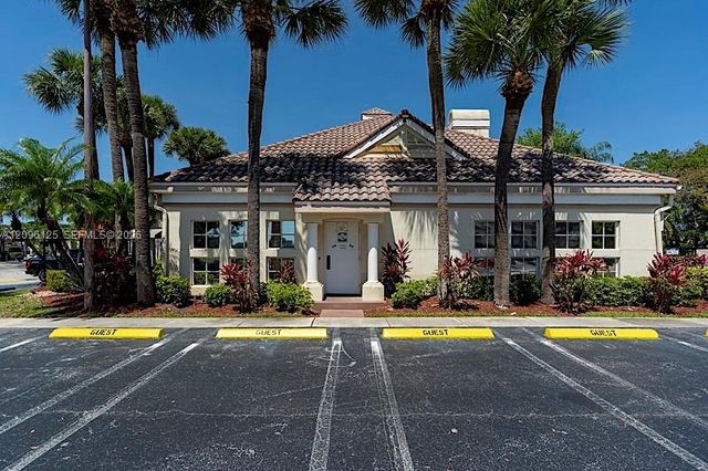 815 W Boynton Beach Boulevard 11-206, Boynton Beach, FL 33426