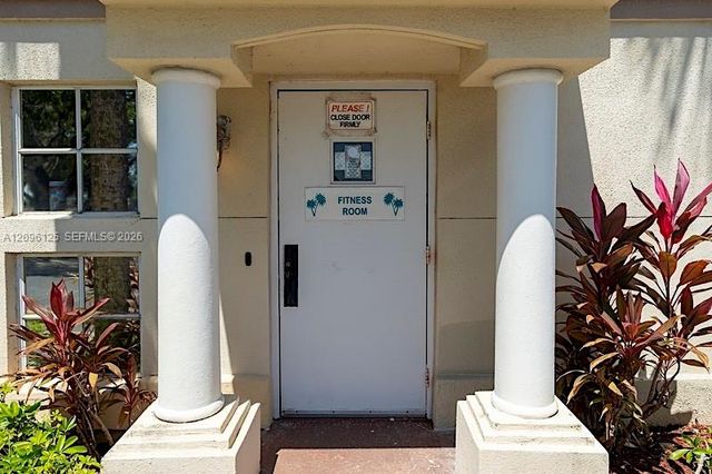 815 W Boynton Beach Boulevard 11-206, Boynton Beach, FL 33426