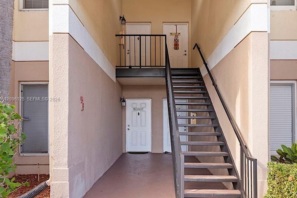 815 W Boynton Beach Boulevard 11-206, Boynton Beach, FL 33426