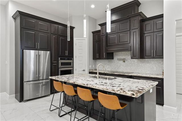 2604 Caledonia Street, Edinburg, TX 78542