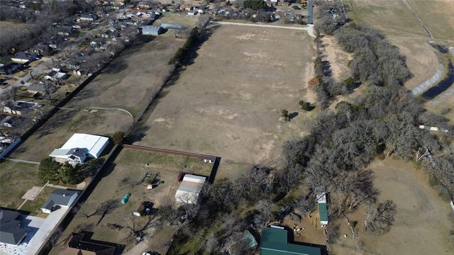 299 S Pleasant Woods Drive, Dallas, TX 75217