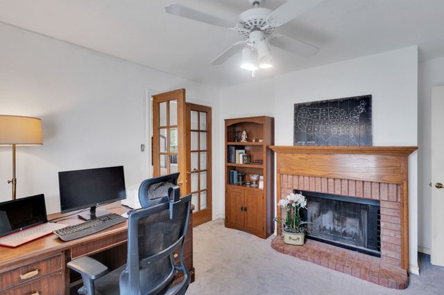 7011 Hunter Cove Drive, Arlington, TX 76001