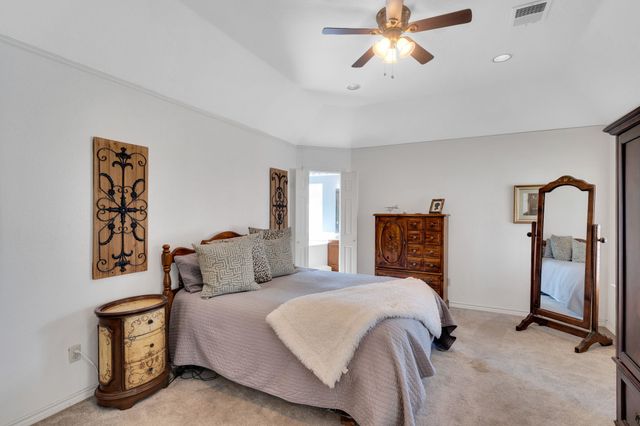7011 Hunter Cove Drive, Arlington, TX 76001