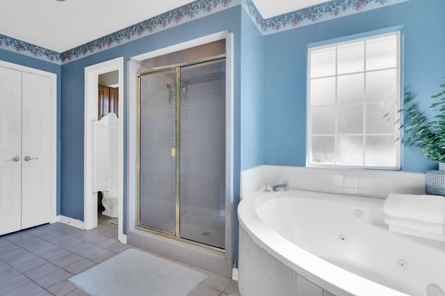 7011 Hunter Cove Drive, Arlington, TX 76001