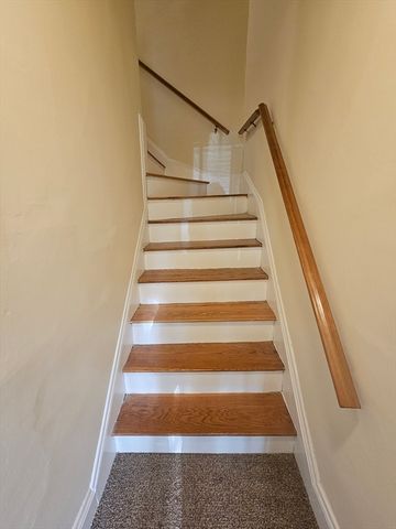 73 Palfrey St 73, Watertown, MA 02472