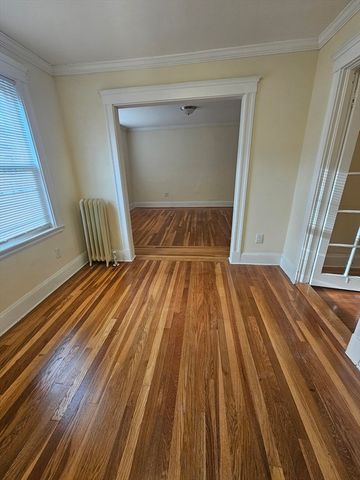 73 Palfrey St 73, Watertown, MA 02472