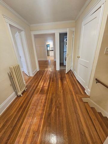 73 Palfrey St 73, Watertown, MA 02472