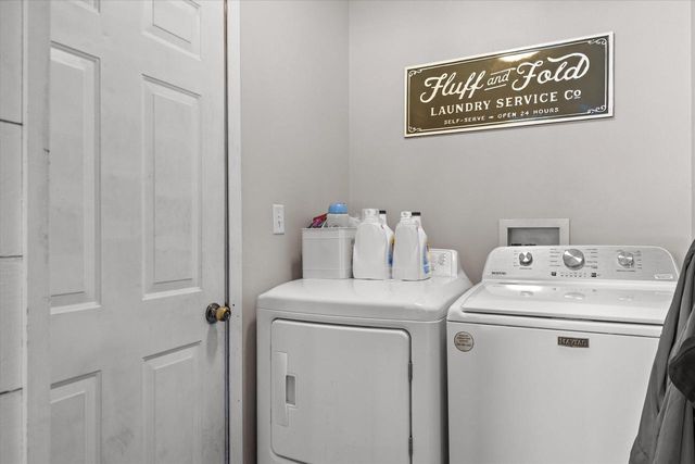 503 Fairview CIRCLE, Waterford, WI 53185