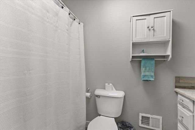 503 Fairview CIRCLE, Waterford, WI 53185