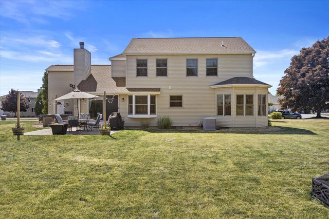 503 Fairview CIRCLE, Waterford, WI 53185