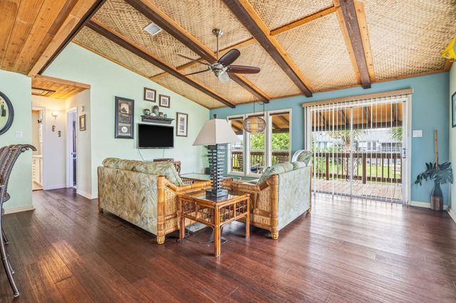 23 N Sandpiper Street, La Marque, TX 77568