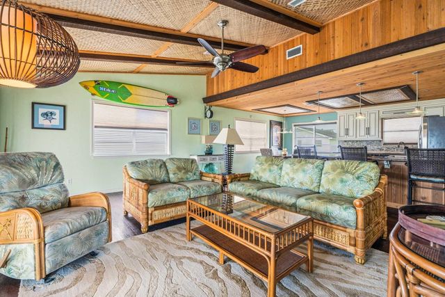 23 N Sandpiper Street, La Marque, TX 77568