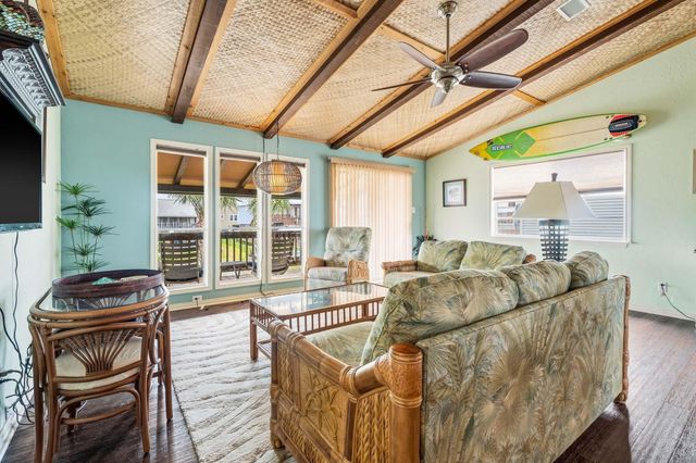 23 N Sandpiper Street, La Marque, TX 77568