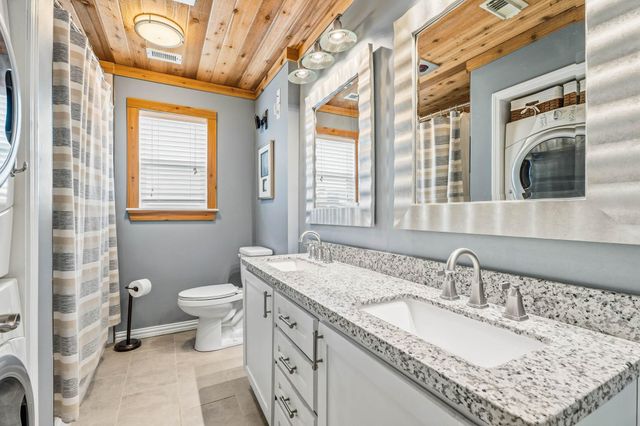 23 N Sandpiper Street, La Marque, TX 77568
