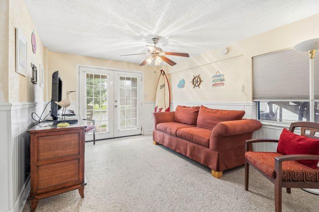 23 N Sandpiper Street, La Marque, TX 77568