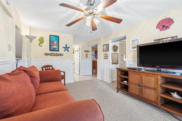 23 N Sandpiper Street, La Marque, TX 77568