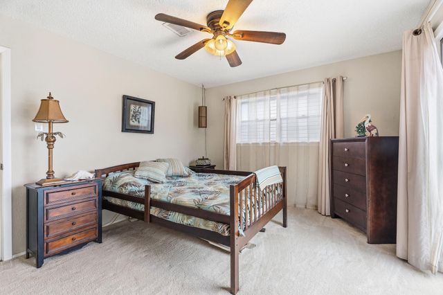 23 N Sandpiper Street, La Marque, TX 77568