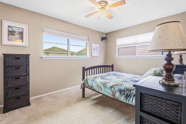 23 N Sandpiper Street, La Marque, TX 77568