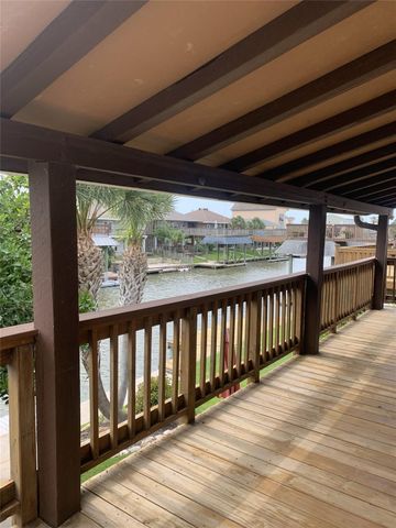 23 N Sandpiper Street, La Marque, TX 77568