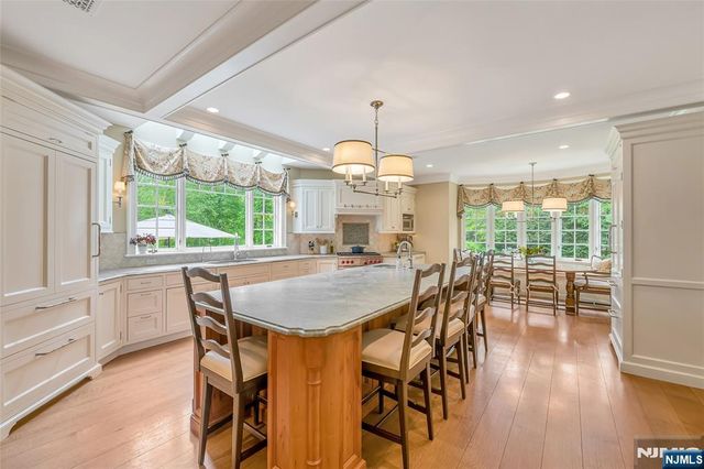 259 Indian Trail Drive, Franklin Lakes, NJ 07417