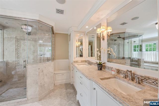 259 Indian Trail Drive, Franklin Lakes, NJ 07417