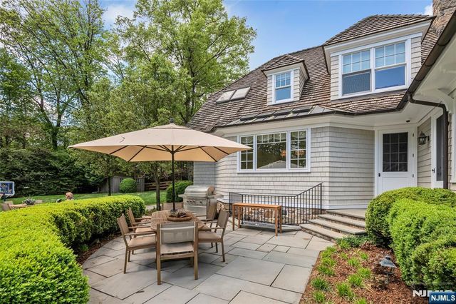 259 Indian Trail Drive, Franklin Lakes, NJ 07417