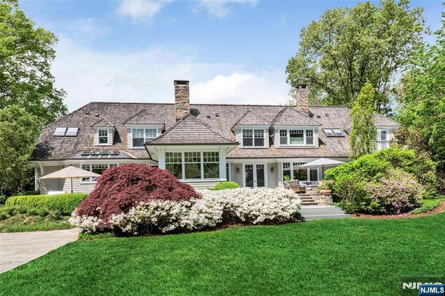 259 Indian Trail Drive, Franklin Lakes, NJ 07417