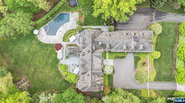 259 Indian Trail Drive, Franklin Lakes, NJ 07417