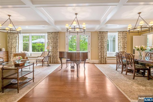 259 Indian Trail Drive, Franklin Lakes, NJ 07417