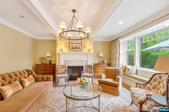 259 Indian Trail Drive, Franklin Lakes, NJ 07417