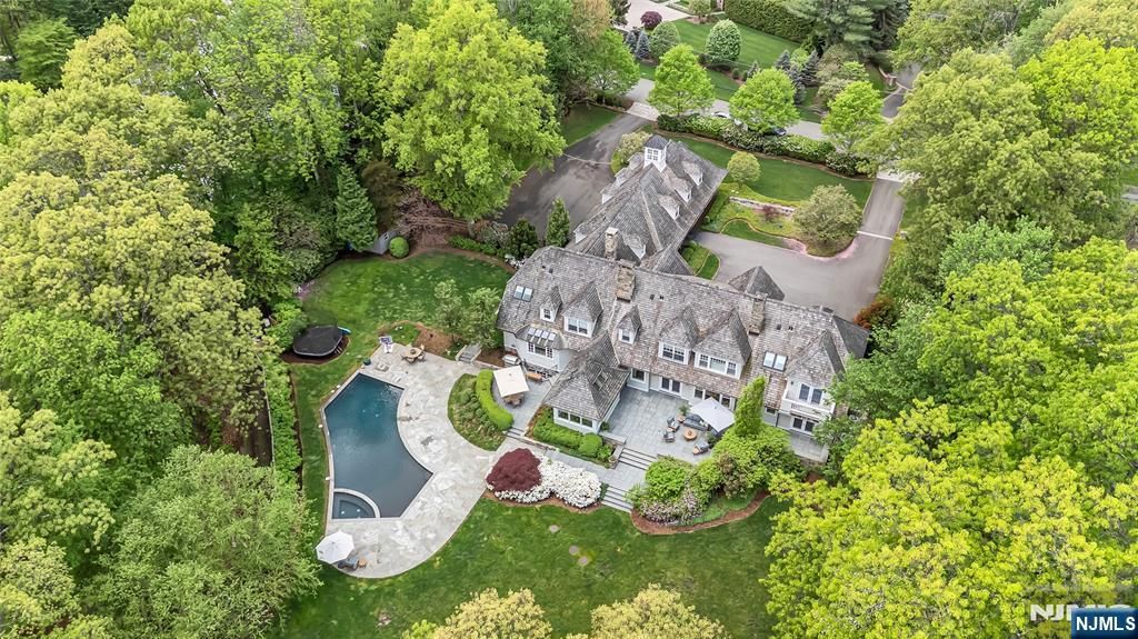 259 Indian Trail Drive, Franklin Lakes, NJ 07417