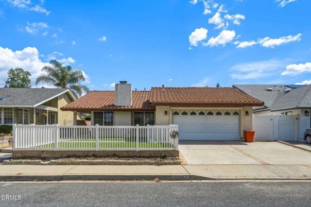 2082 Belgrave Court, Simi Valley, CA 93063
