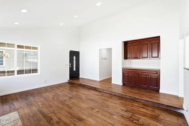 2082 Belgrave Court, Simi Valley, CA 93063