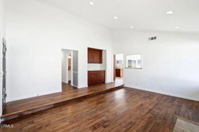 2082 Belgrave Court, Simi Valley, CA 93063